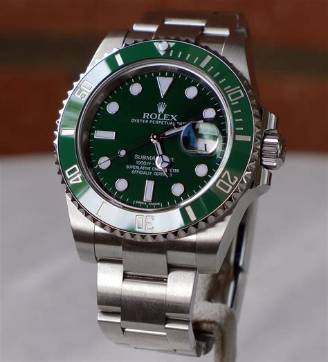 the rolex submariner date 116610lv